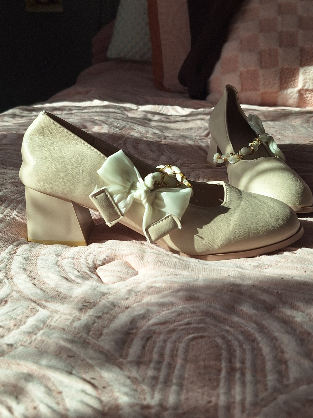 Cream Block Heel Mary Jane Pumps with Bow and Gold Chain